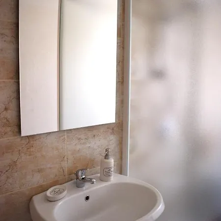 La Bussola Fiorita Nyaraló